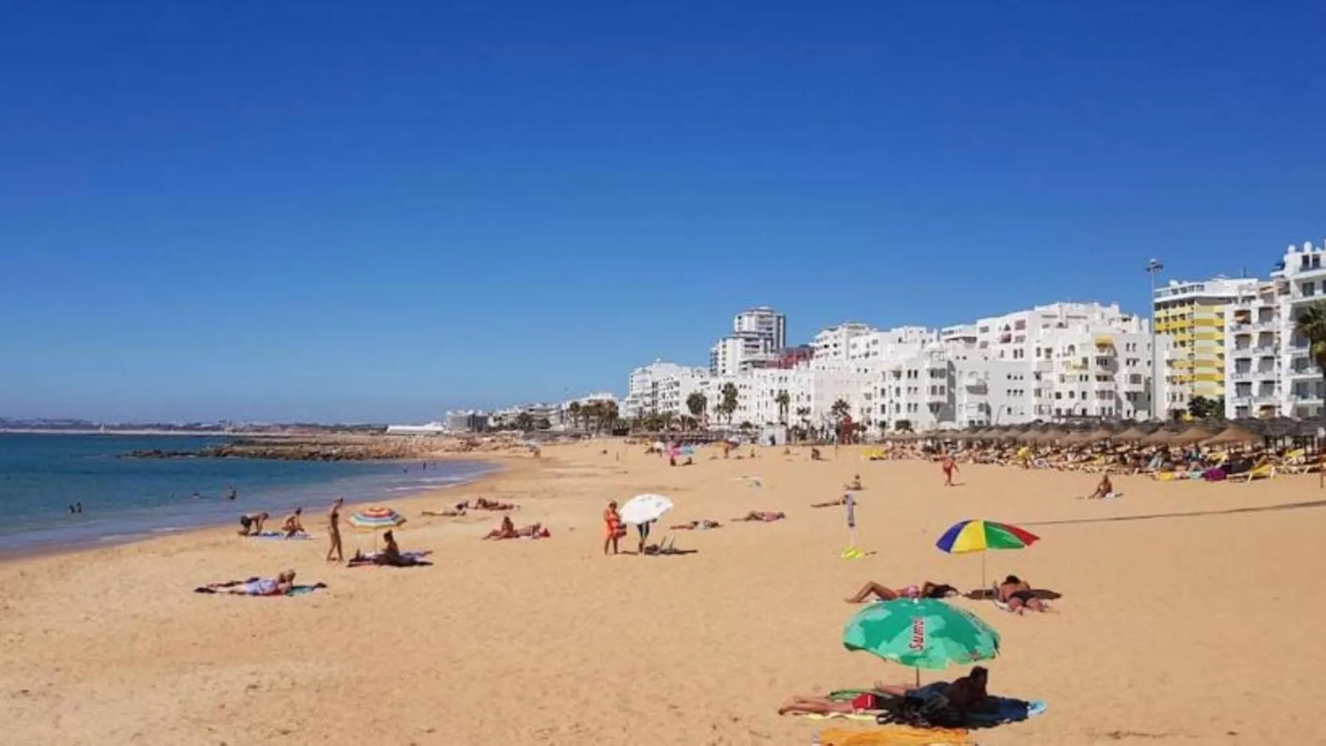 Nice Flat In Quarteira Beach Apartment