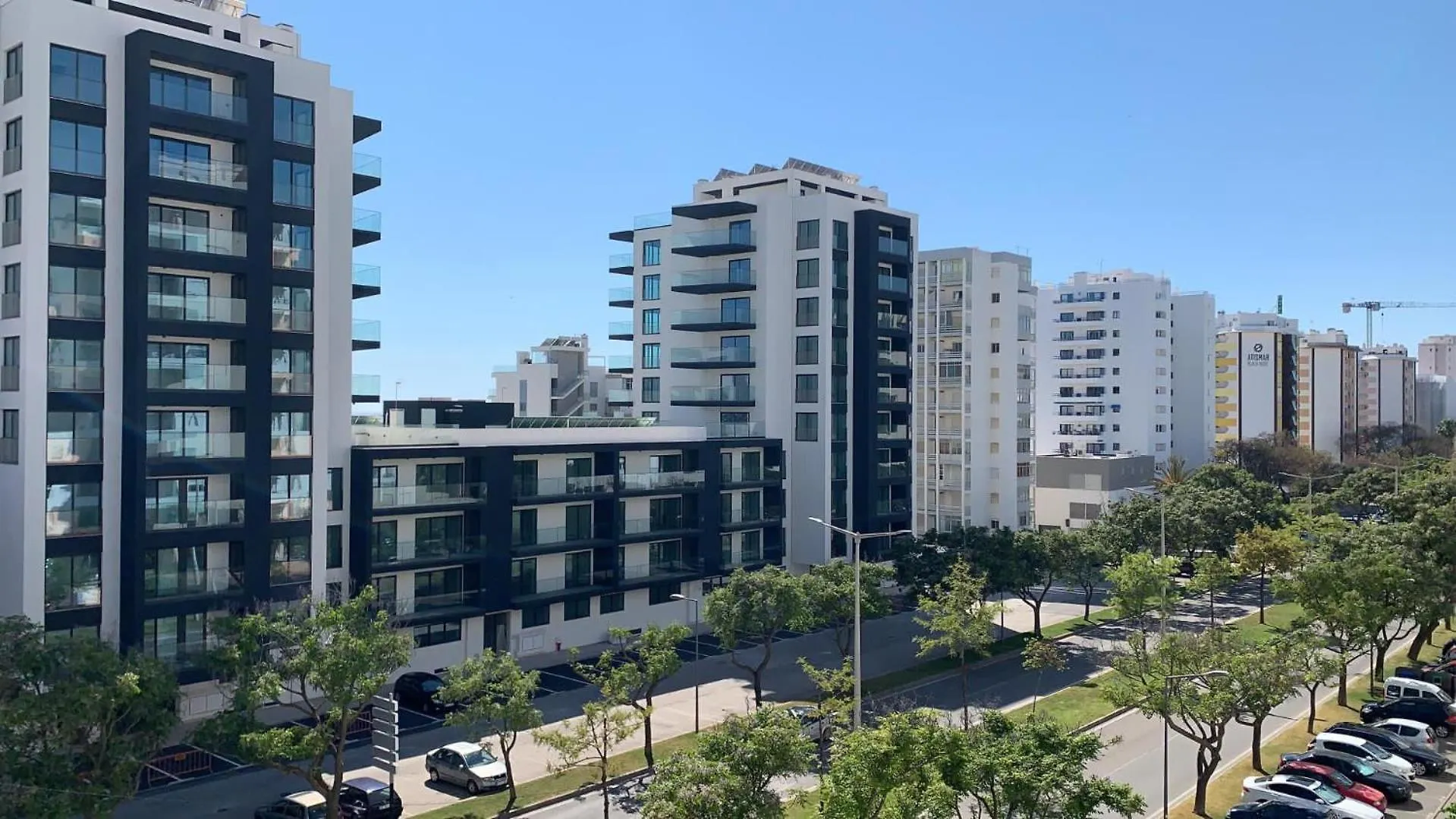 Nice Flat In Quarteira Beach Apartment