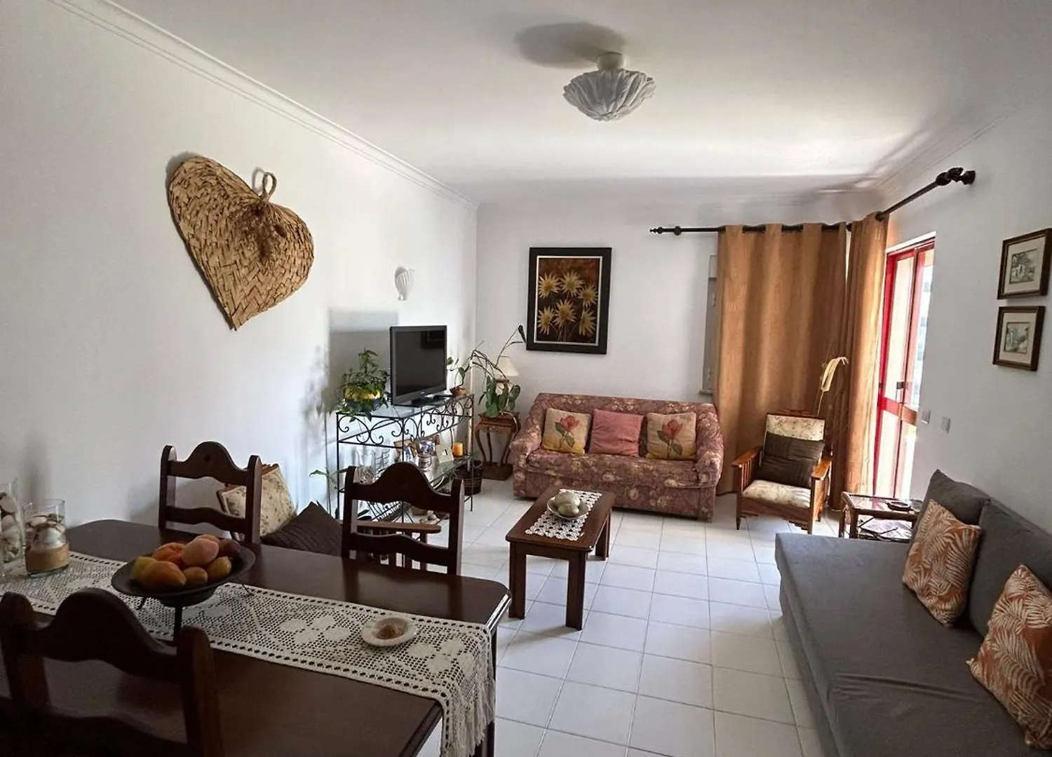 Apartment Nice Flat In Quarteira Beach