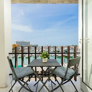 Marina Views Apartment